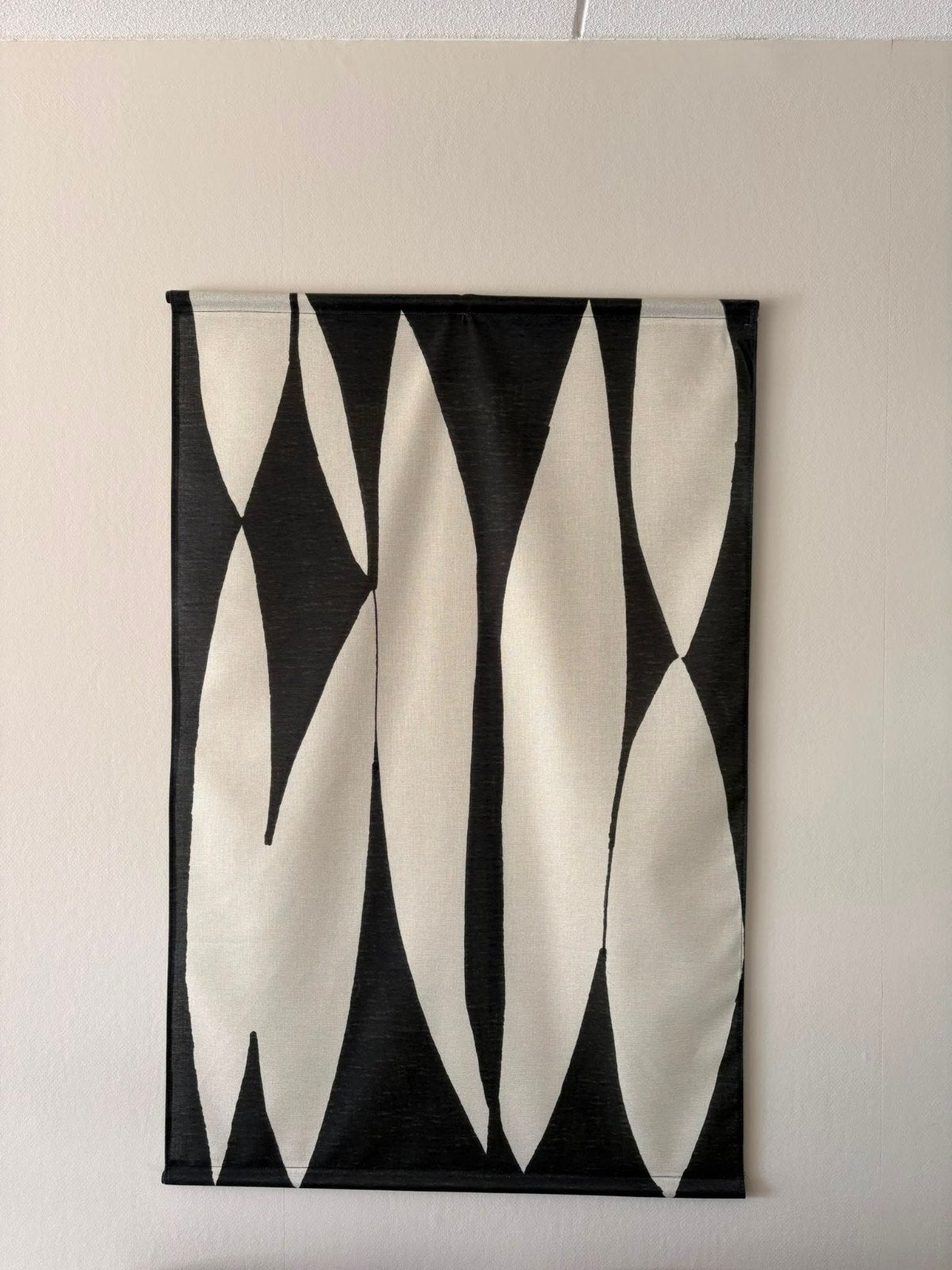 decoratief wandkleed, Ophalen, Meerkleurig, Zo goed als nieuw, Met ophangsysteem