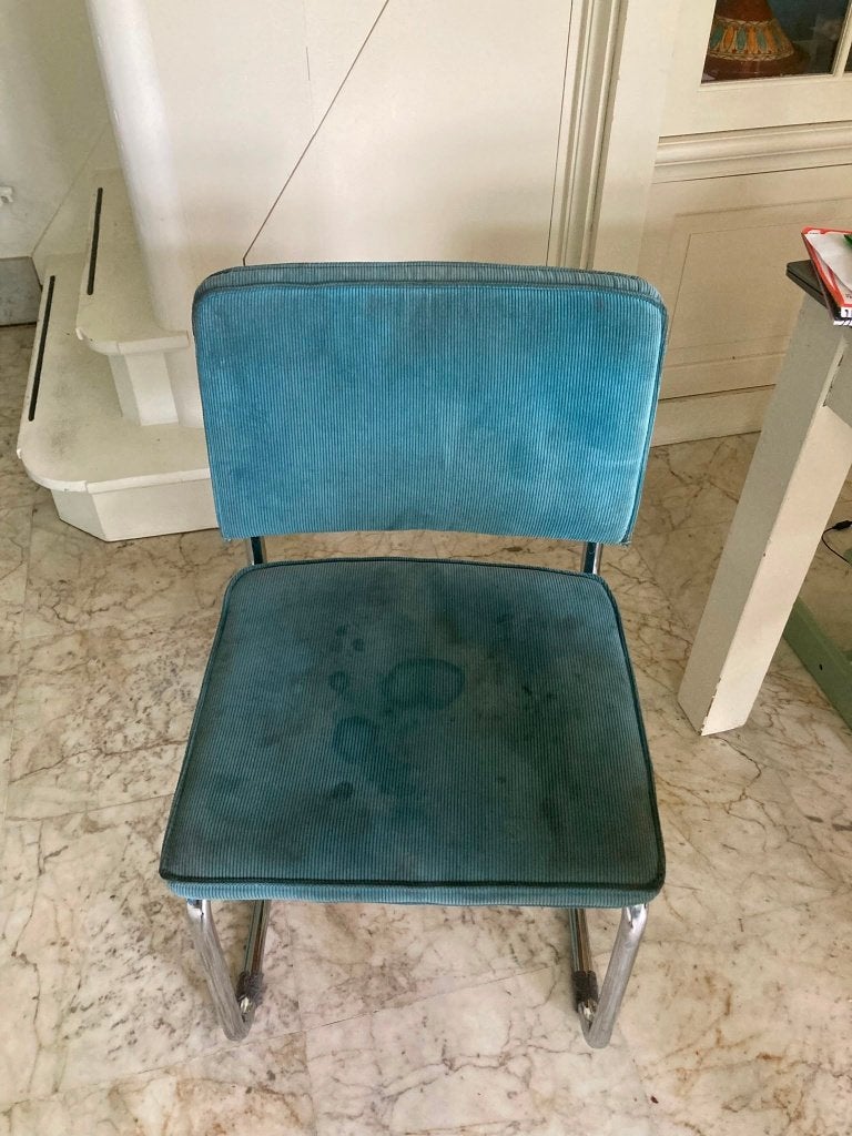 zuiver - ribstoel - gratis op te halen, Huis en Inrichting, Stoelen, Ophalen, Gebruikt, Twee, Blauw