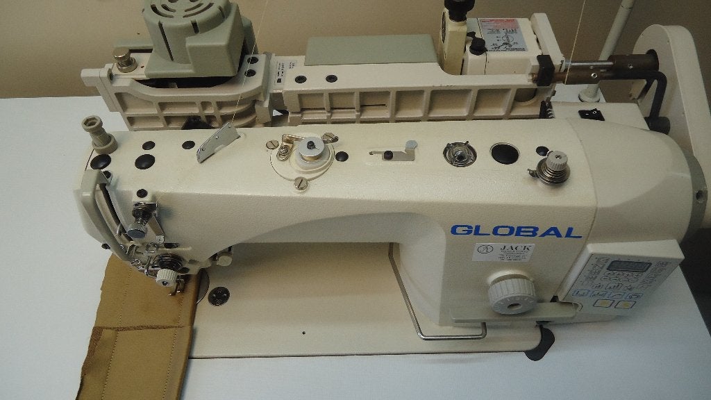 Industrie Naaimachine Global Dubbel Transp ./ Puller Vol aut, Hobby en Vrije tijd, Naaimachines en Toebehoren, Overige merken