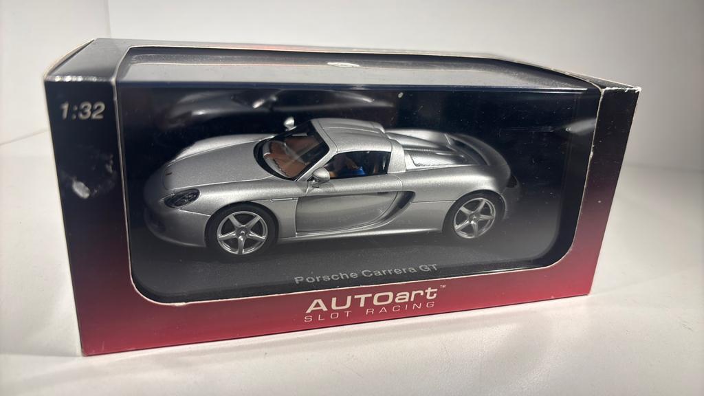 Porsche carrera gt autoart 1.32, Hobby en Vrije tijd, Modelauto's | 1:32, Overige merken, Auto, Ophalen of Verzenden, A