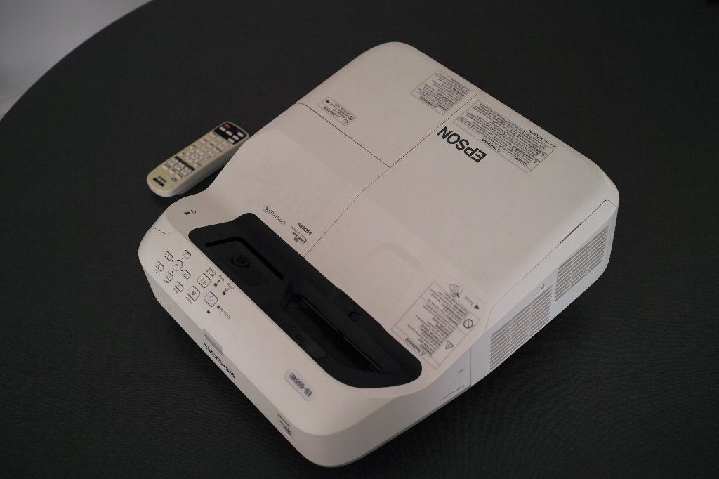 EPSON EB-695WI Ultra Short Throw UST beamer, Audio, Tv en Foto, Beamers, Ophalen, EPSON, Gebruikt, HD (720)