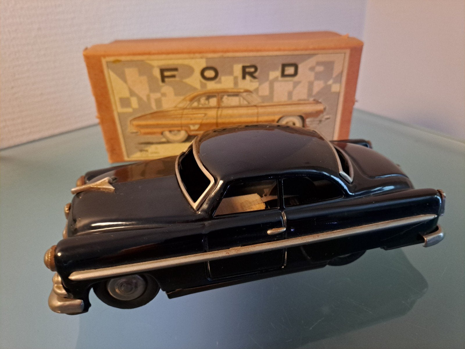 Antiek Ichiko Blikken Speelgoed Auto Ford 50's Japan doos, Ophalen of Verzenden