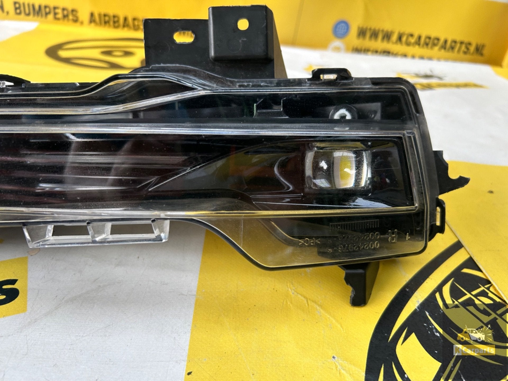 Foto 2 van Tesla Model Y Mistlamp Rechts 150793300C origineel