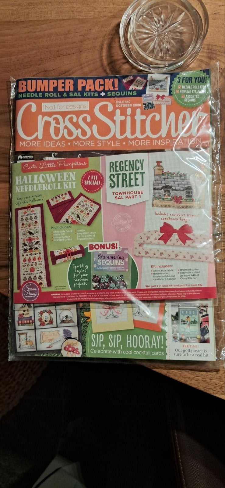 Cross Stitcher Magazine Issue 440 Okt 2026 + Kits & Sequins, Hobby en Vrije tijd, Textiel, Nieuw, Ophalen of Verzenden, Educatief