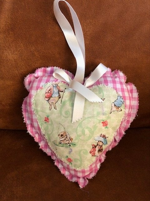 Beatrix Potter Hanger Kussentje Hart Nieuw Benjamin Bunny, Ophalen of Verzenden, Nieuw, Dier