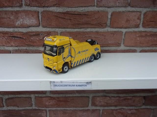 WSI  Mercedes  Benzs  Actros  Premium  Line., Hobby en Vrije tijd, Modelauto's | 1:50, Ophalen of Verzenden, Nieuw, Bus of Vrachtwagen