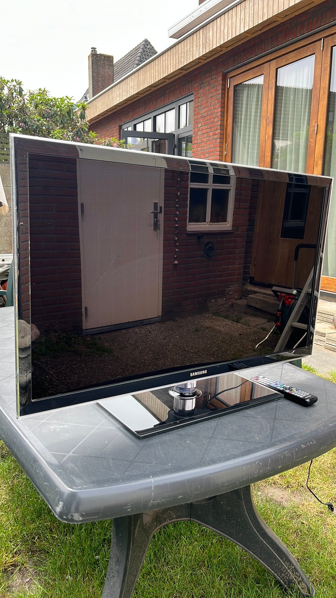 Samsung Full HD Edge LED-tv 40 inch / 101cm, Ophalen, LED, 50 Hz, 80 tot 100 cm