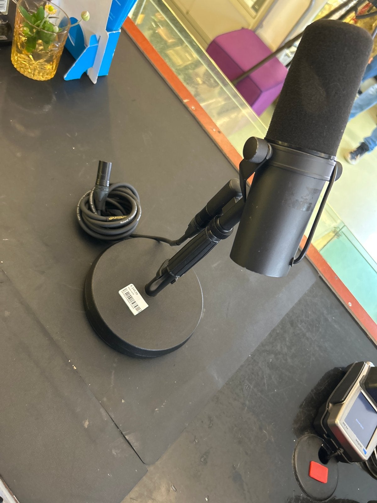 Shure SM7B Studiomicrofoon met standaard en kabel, Ophalen of Verzenden, Zo goed als nieuw, Nvt, Studiomicrofoon