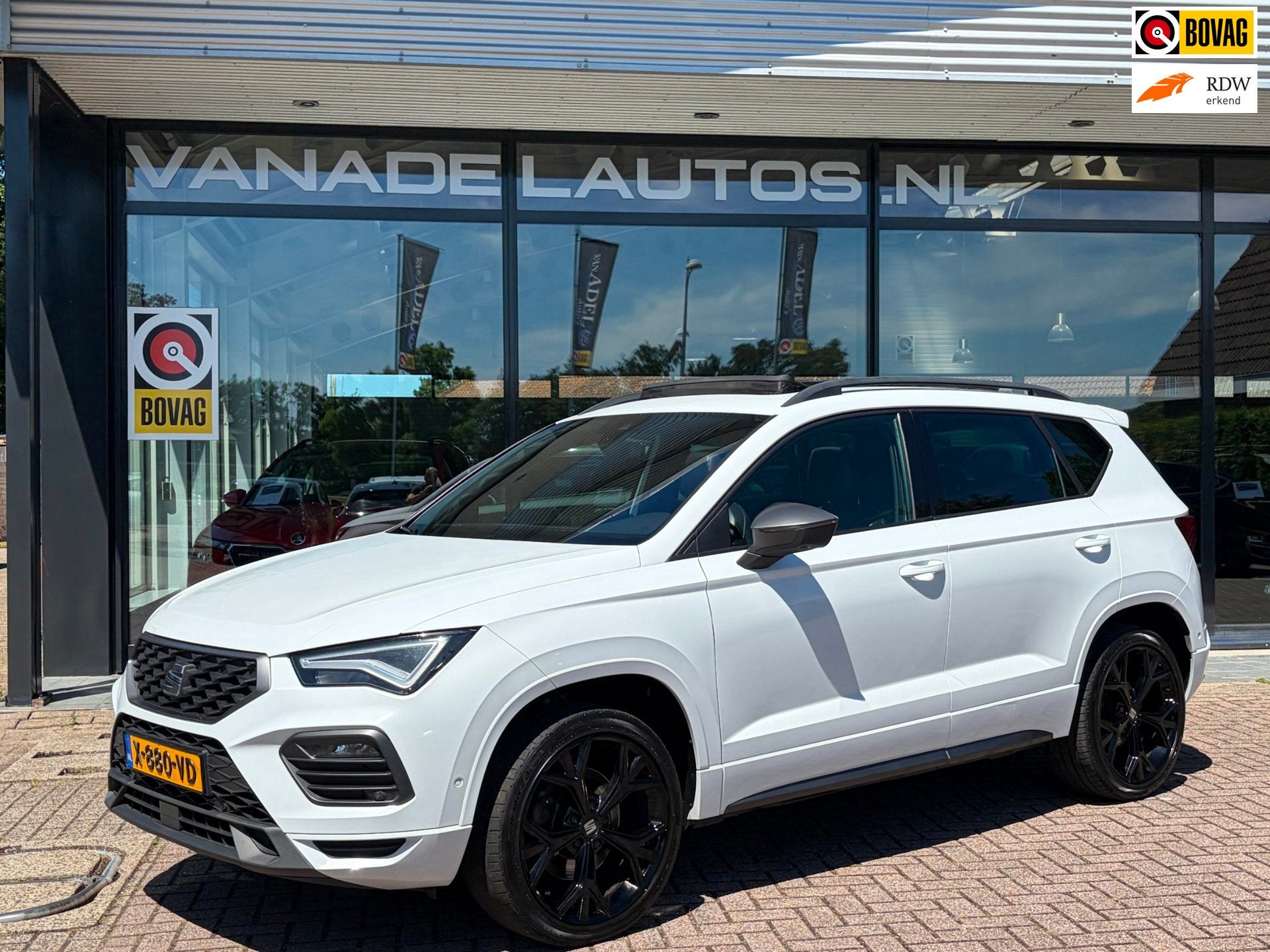 Seat Ateca 2.0 TSI 4Drive FR Business Intense Aut. UNIEK Pan, Auto's, Dealer onderhouden, 1458 kg, Gebruikt, 1984 cc
