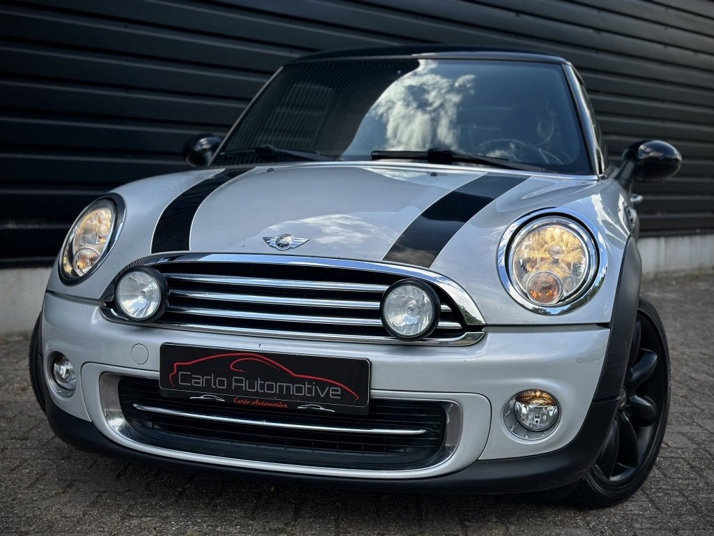 MINI Cooper 1.6 PANO|LEER|NAVI|CLIMA|STOELVERW|CRUISE, Auto's, Euro 5, 4 cilinders, 4 stoelen, Wit