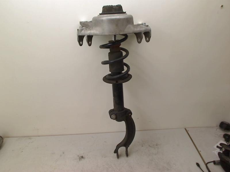 Schokbreker Links Voor s-line Audi A4 Avant (B8) 8t0413031af, Gebruikt, Auto-Union-Straße  1, Ingolstadt 85057, , Duitsland, Info@audi.de