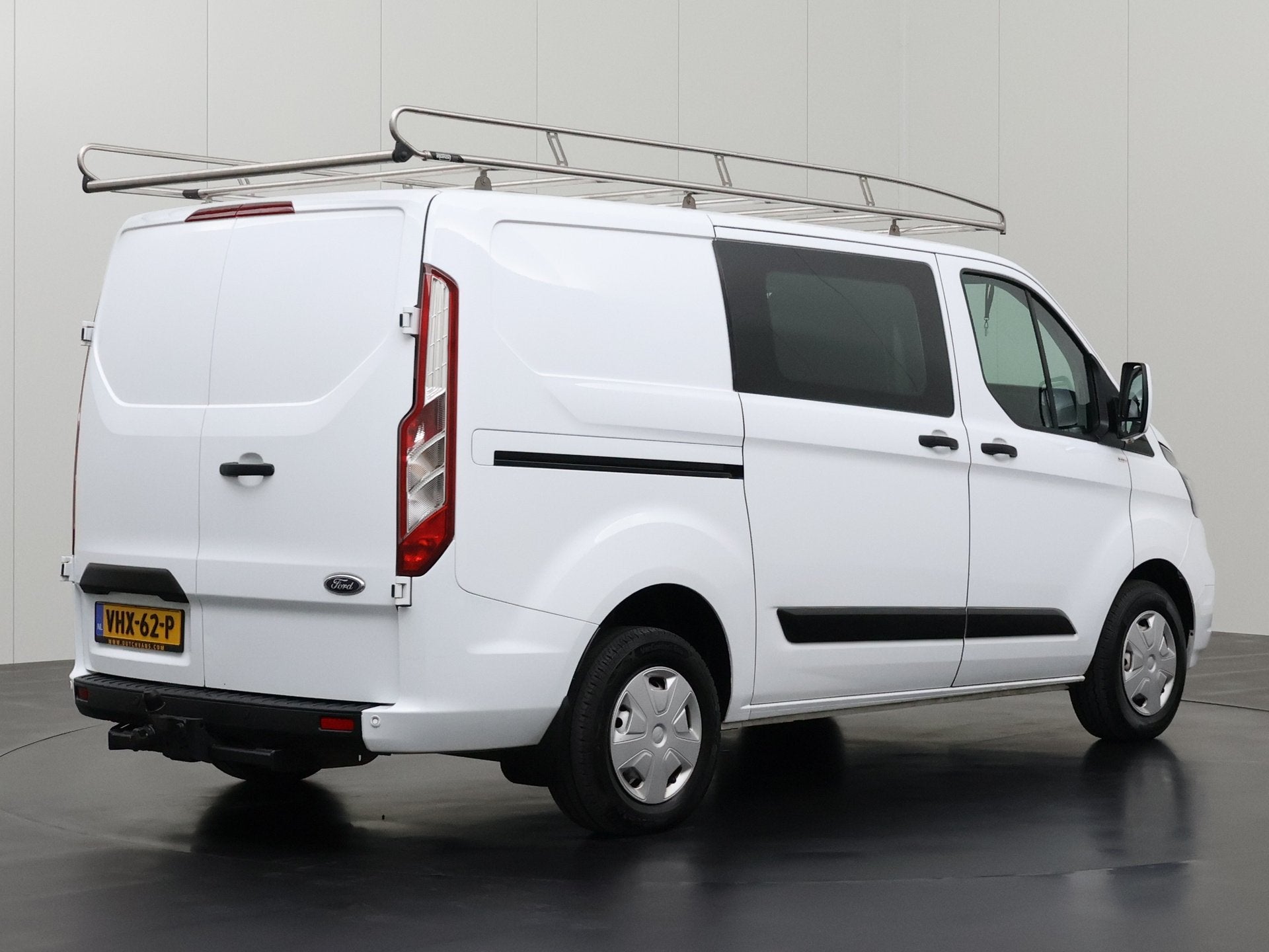 Ford Transit Custom 2.0TDCI Imperiaal | Trekhaak | Euro 6 |, Voorwielaandrijving, 4 cilinders, Multifunctioneel stuurwiel, 2500 kg