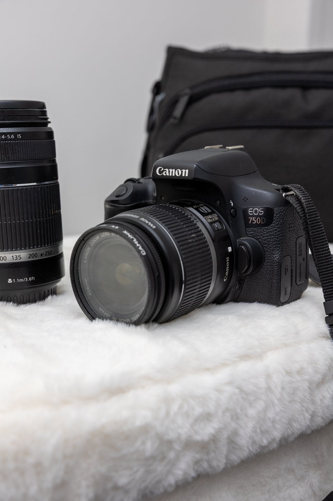 Canon eos 750D met 2 lenzen, Audio, Tv en Foto, Fotocamera's Digitaal, Spiegelreflex, Canon, Touchscreen, Zo goed als nieuw