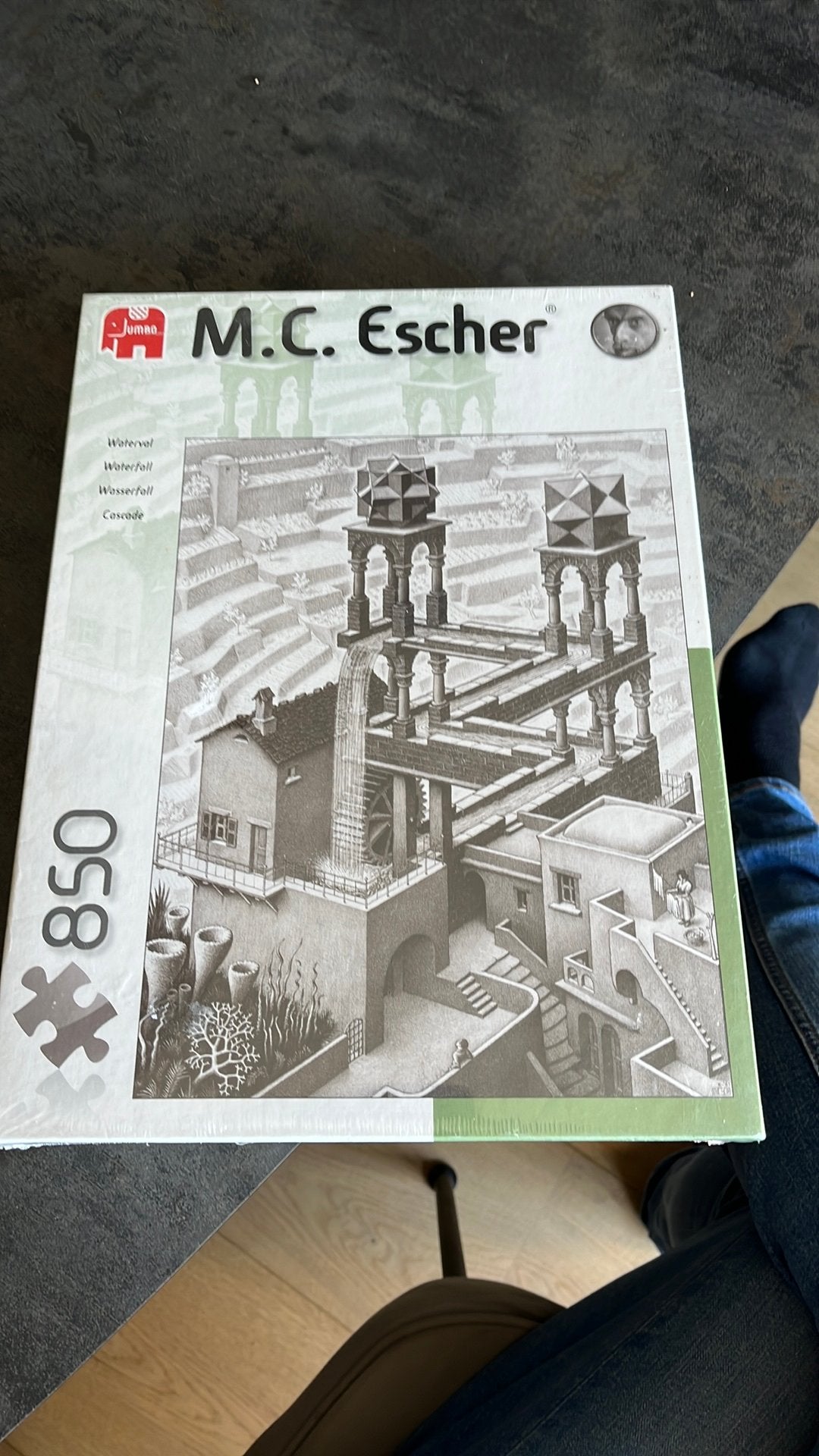 MC Escher Jumbo legpuzzel puzzel 850 stukjes. Nieuw., Ophalen of Verzenden, 500 t/m 1500 stukjes, Zo goed als nieuw, Legpuzzel