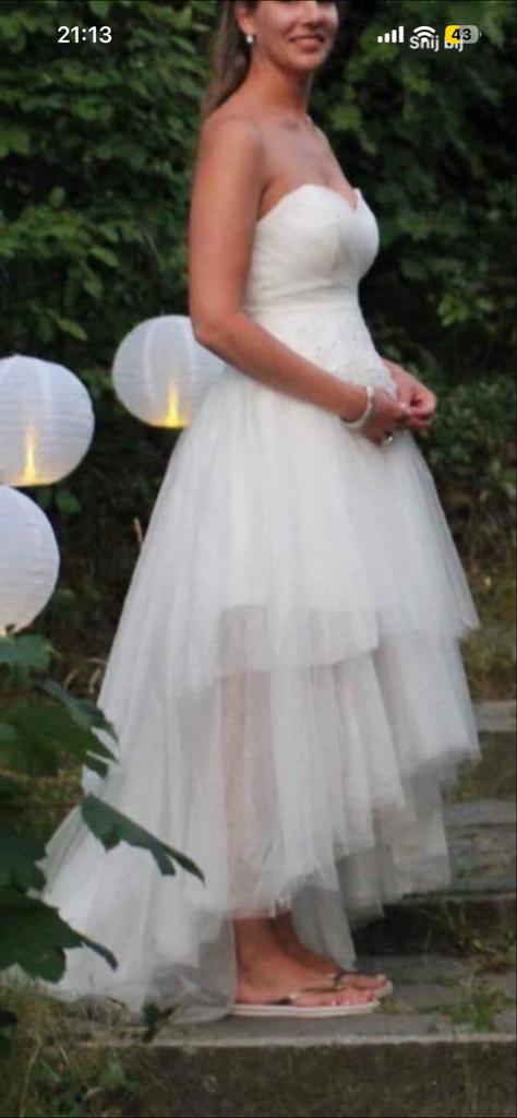 Elegante trouwjurk met sweetheart hals en tule rok, Ophalen of Verzenden, Zo goed als nieuw, Wit, Trouwjurk
