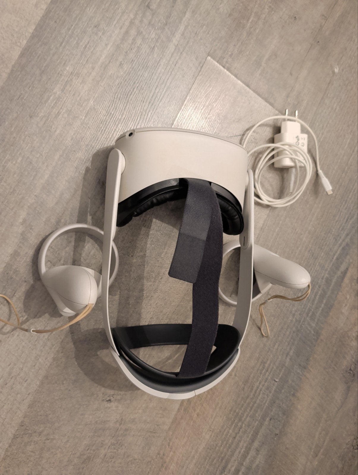 Oculus Quest 2 - 256GB VR-bril + Elite strap + lader, Ophalen of Verzenden, Gebruikt, VR-bril, Overige platformen