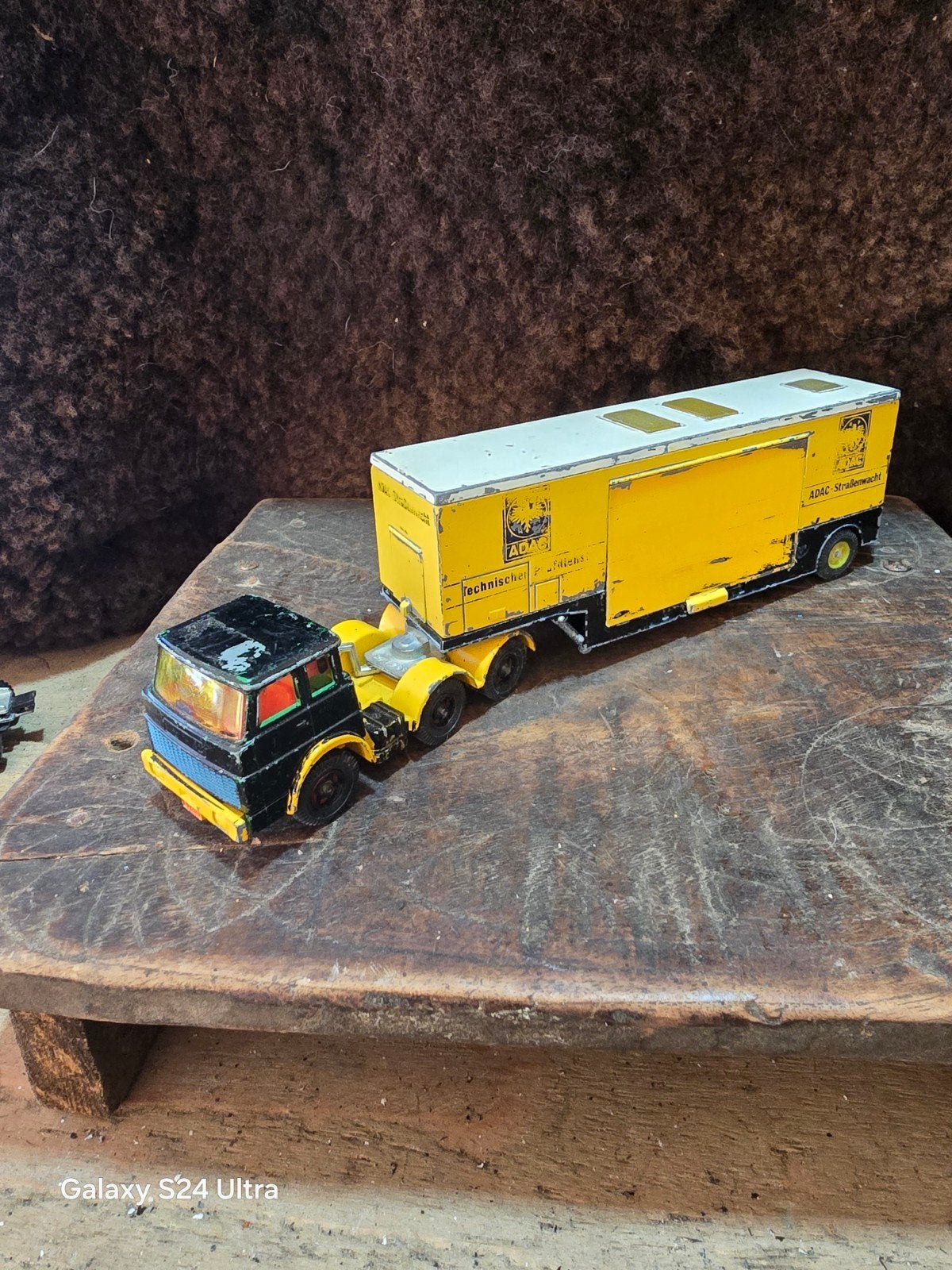 E162 > SIKU V288 / V343 Hanomag Henschel ADAC, Ophalen of Verzenden