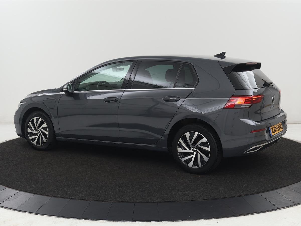 Volkswagen Golf 1.4 eHybrid Style | SOH 88% | Massage | Carp, Auto's, 1490 kg, Gebruikt, Plug-in hybride, 13 kWh