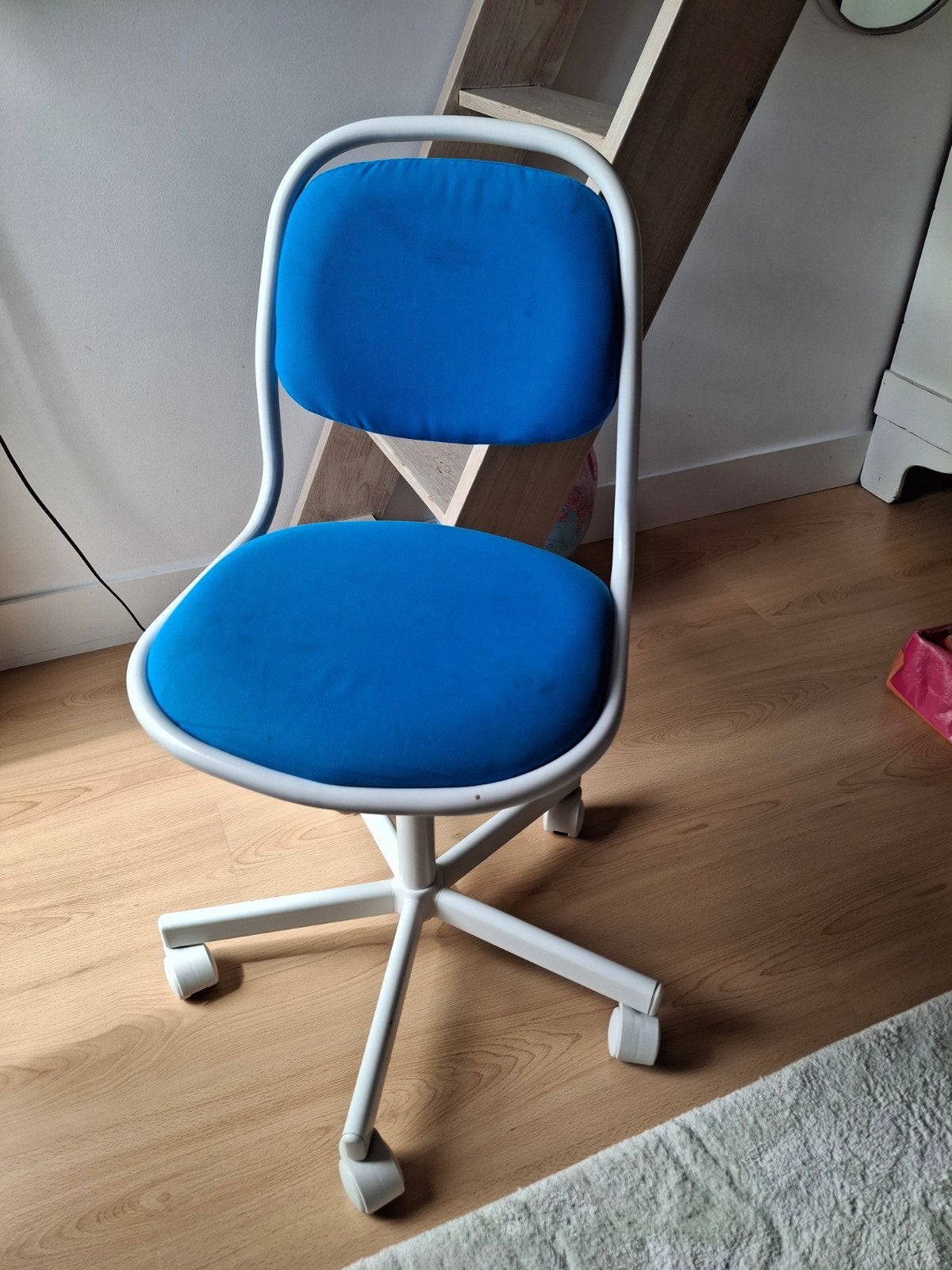 Bureau stoel Ikea blauw kind, Huis en Inrichting, Bureaustoelen, Ophalen, Gebruikt, Blauw
