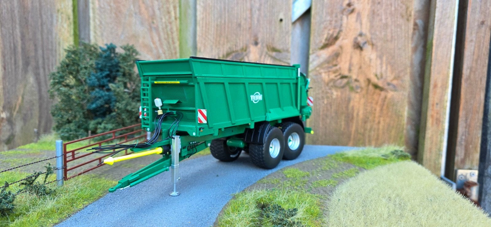Aanbieding! Tebbe HS 240 meststrooier 1:32, Ophalen of Verzenden, Nieuw, Tractor of Landbouw, Overige merken