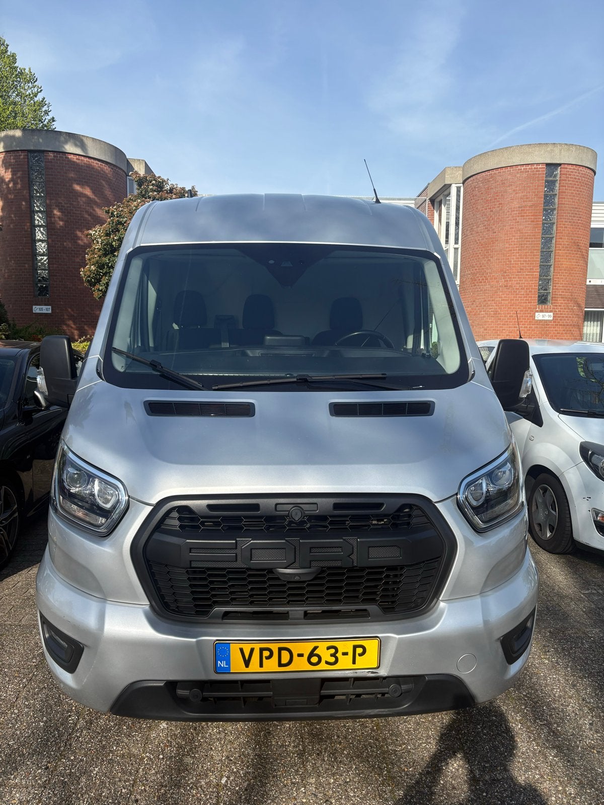 Ford Transit GB 350 L3h2 Tdci 185pk FWD Aut 2022 Grijs, Auto's, Stof, 1995 cc, 4 cilinders, 1850 kg