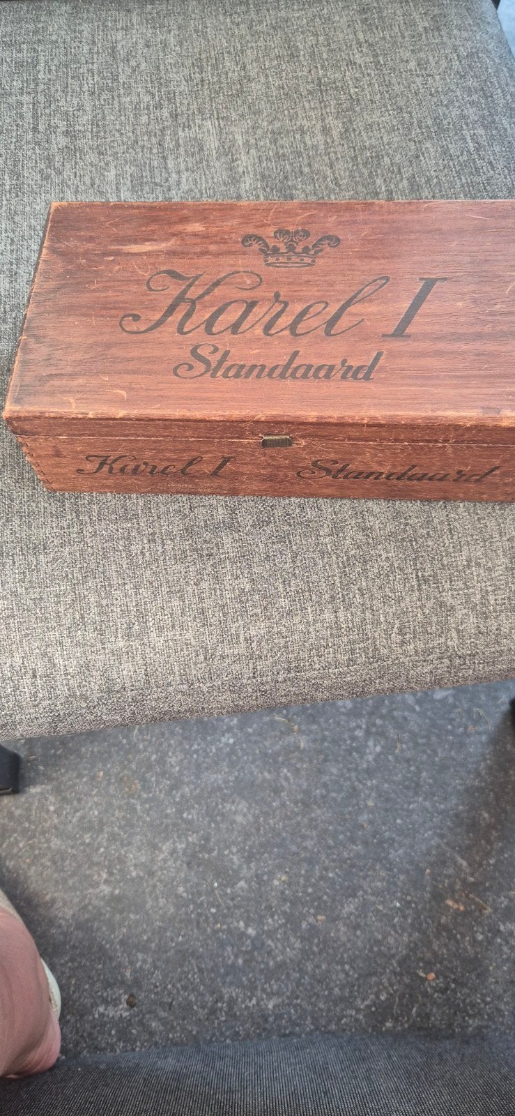 Vintage Karel I sigarendoos - Houten sigarenkistje, Verzamelen, Ophalen, Gebruikt, Tabaksdoos of Verpakking