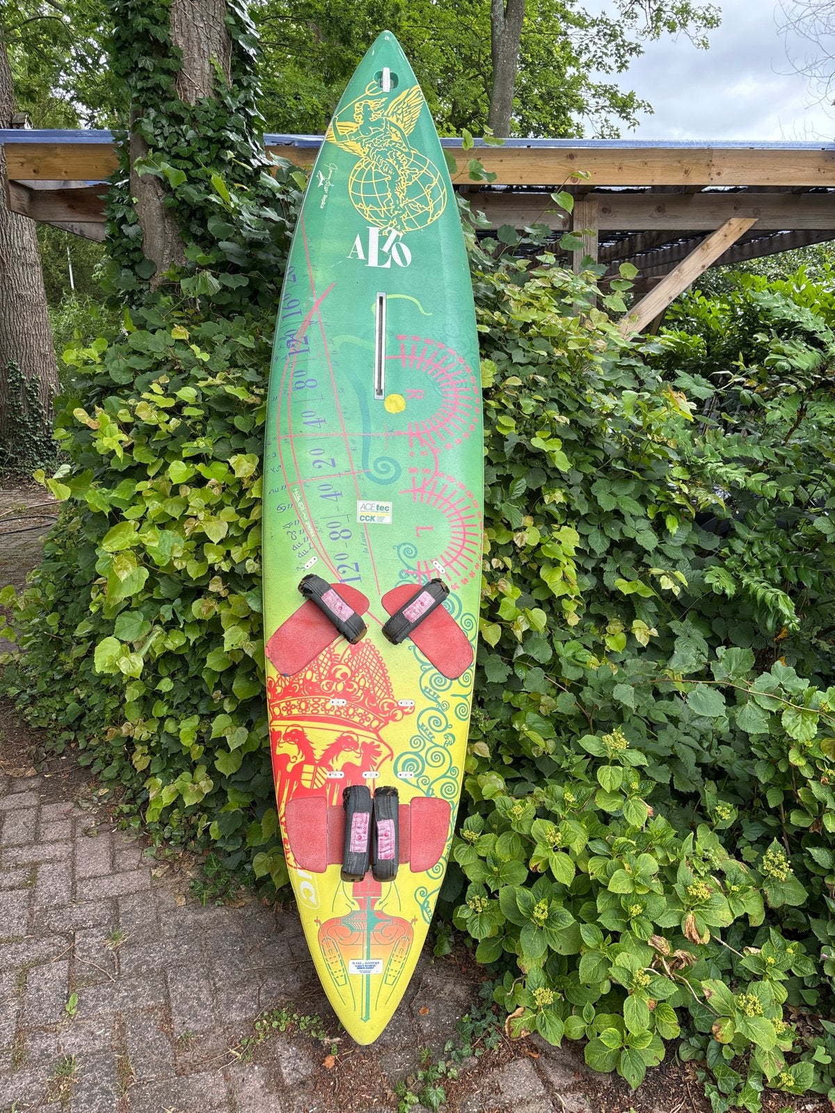 Bic Alto Windsurfplank met vin - Gebruikt, Watersport en Boten, Windsurfen, Ophalen, Gebruikt, Minder dan 250 cm, Met vin(nen)