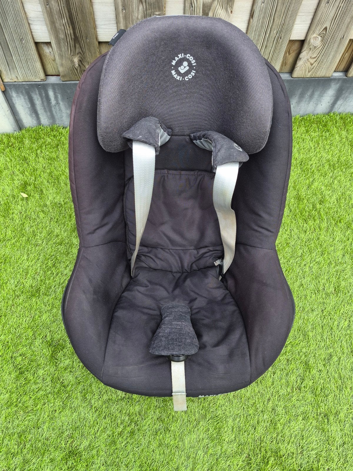 Maxicosi pearl + familyfix/ isofix, Gebruikt, 9 t/m 18 kg, Ophalen of Verzenden, Isofix
