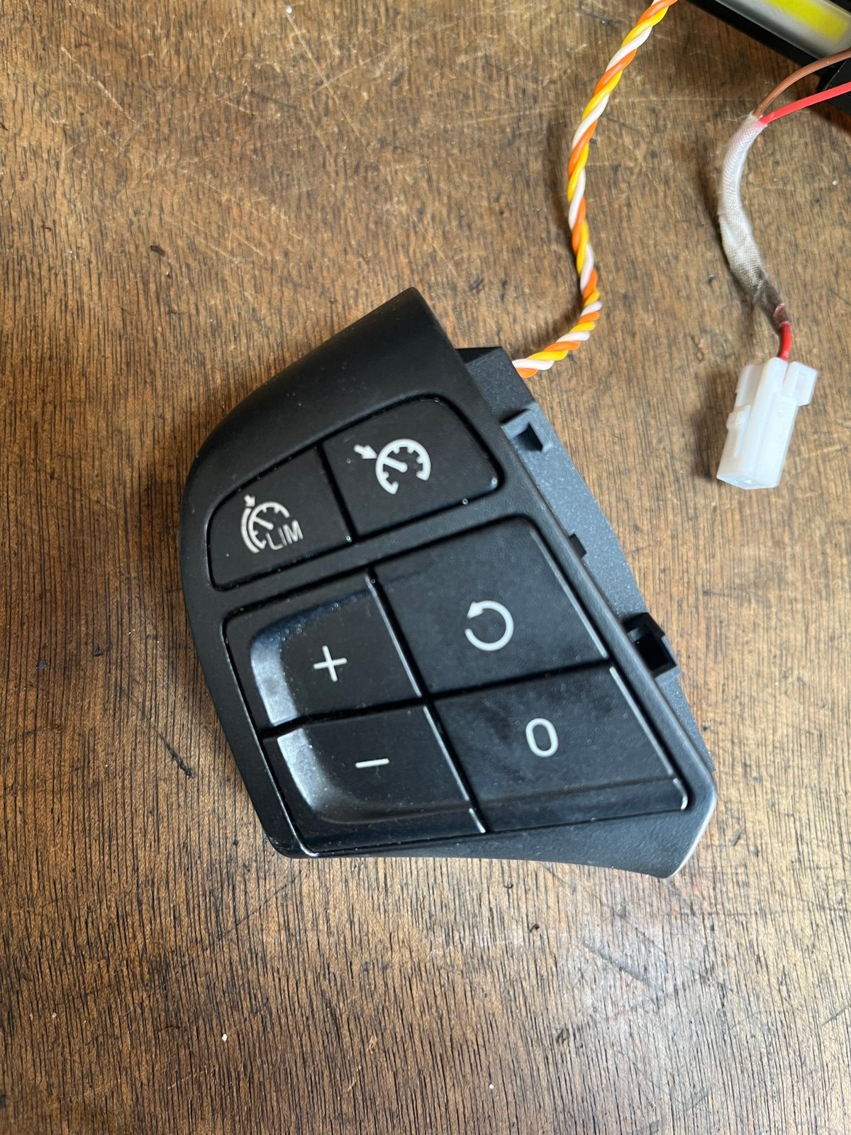 Originele cruisecontrole stuurschakelaar Volvo 31295410, Auto-onderdelen, Dashboard en Schakelaars, Ophalen, Gebruikt, Volvo