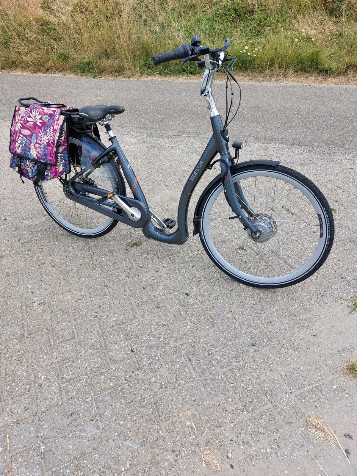 STELLA NANTES Blue/Grey FDSTe - juni 2021 - 1400 km, Zo goed als nieuw, 51 tot 55 cm, 50 km per accu of meer, Ophalen