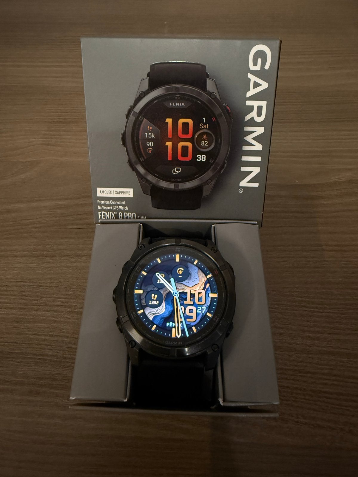 Foto 2 van Garmin Fenix 8 Pro AMOLED Saffier 51mm