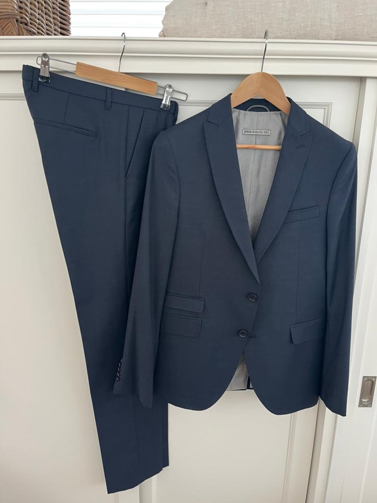 Donker blauw Drykorn kostuum mt 46, Kleding | Heren, Ophalen, Zo goed als nieuw, Maat 46 (S) of kleiner, Blauw