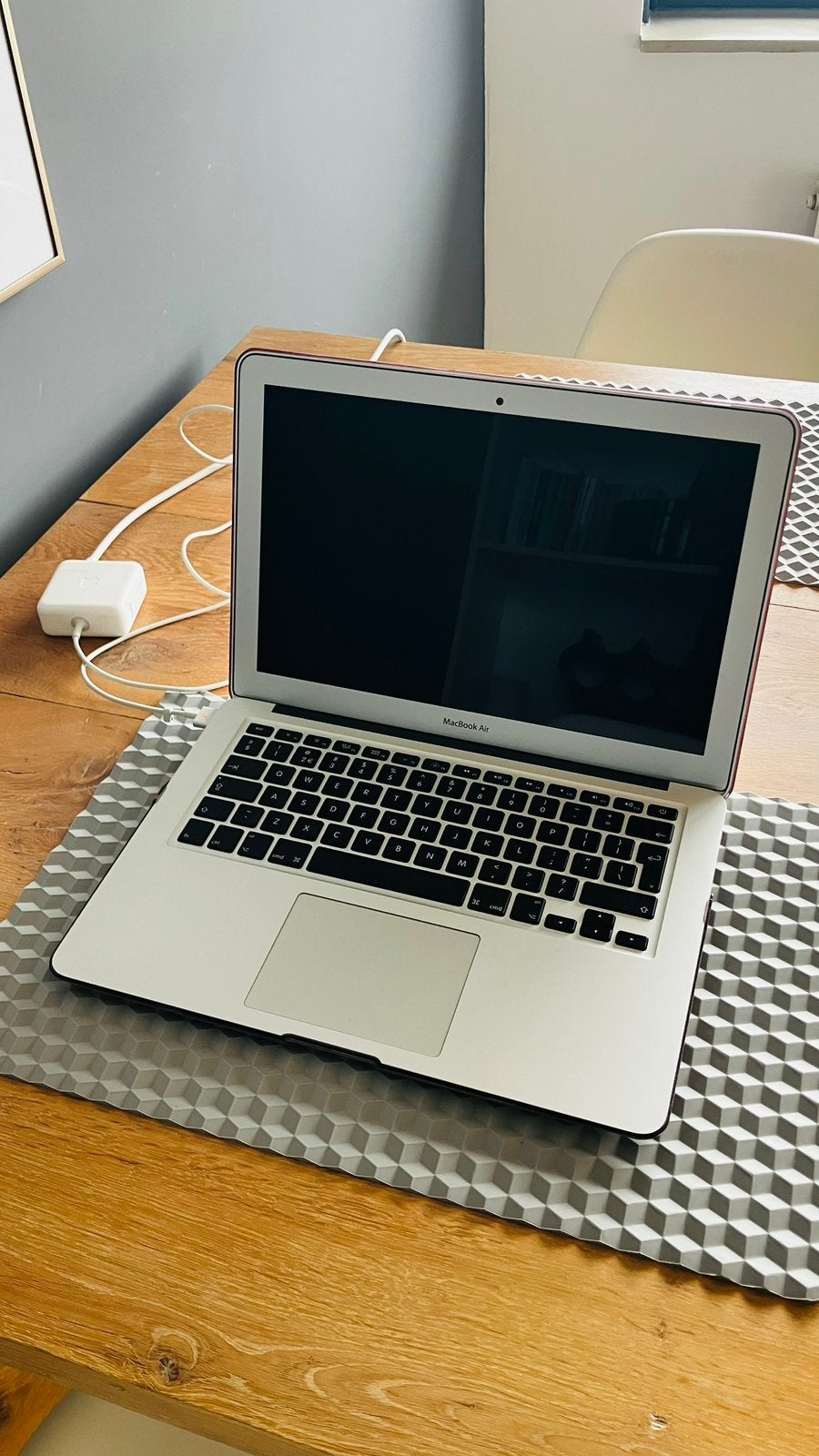 Apple MacBook Air 13" (2015) – 4GB RAM – 128GB SSD, Computers en Software, Ophalen, Gebruikt, 13 inch, Minder dan 2 Ghz