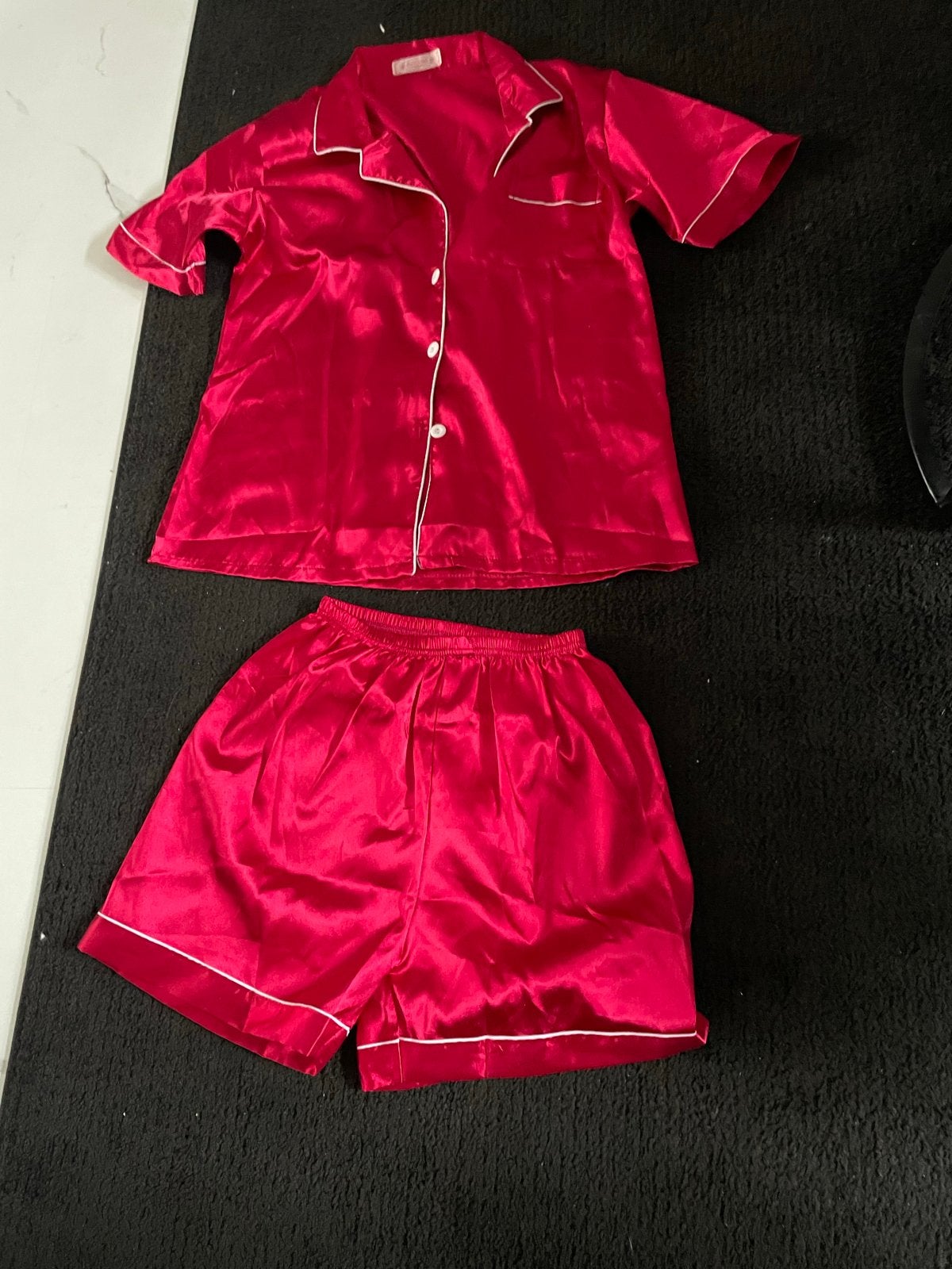 Rode  pyjamaset met korte mouwen en broekje, Ophalen of Verzenden, Nieuw, Maat 42/44 (L)