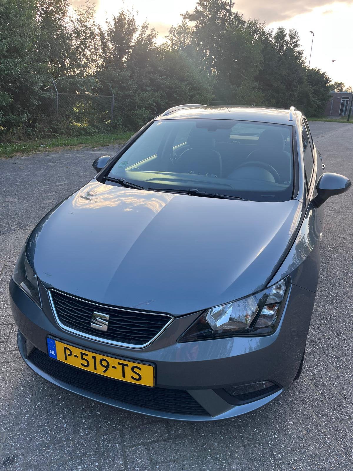 Seat Ibiza 1.0 TSI 70KW ST 2016 Grijs, Voorwielaandrijving, 40 €/maand, Ibiza, Handgeschakeld