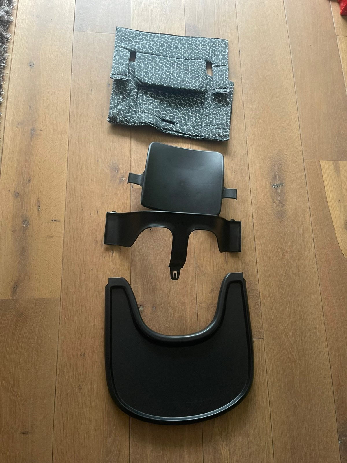 Stokke trip trap babyset met bekleding en tray, Ophalen of Verzenden, Gebruikt, Meegroeistoel