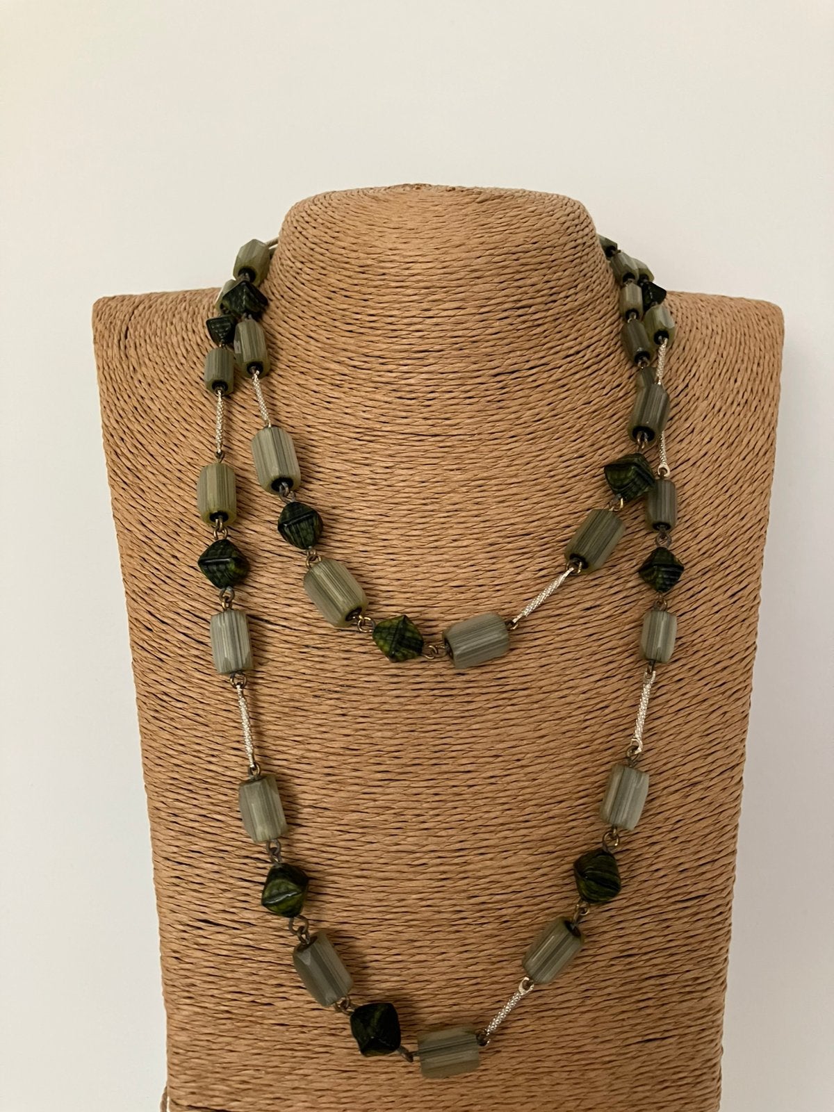 Vintage Groene Kralen Ketting - Dubbele Rij, Verzenden, Gebruikt, Groen, Overige materialen