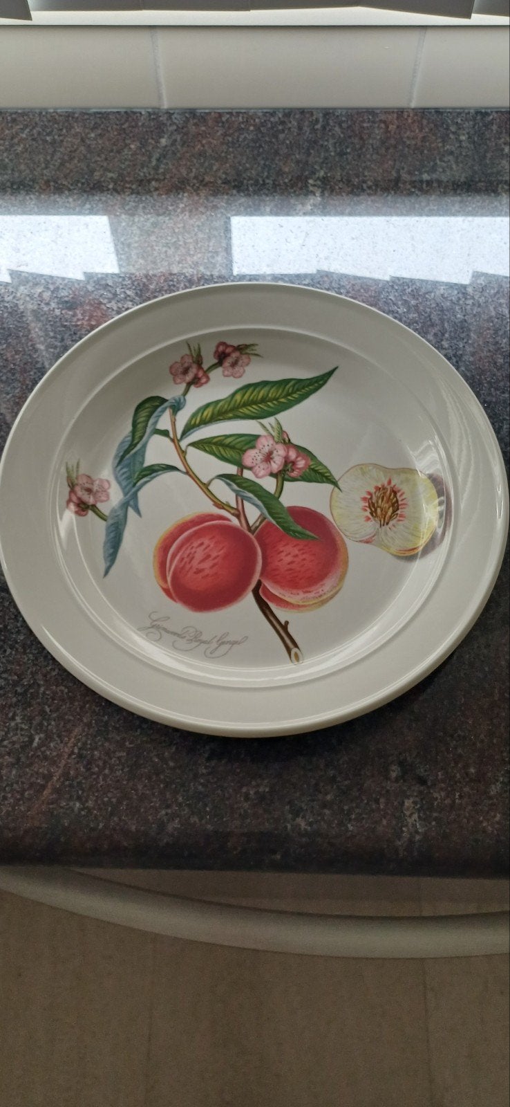Portmeirion Pomona ronde serveerschaal met perzik dessin, Ophalen of Verzenden, Zo goed als nieuw, Overige stijlen, Schaal of Schalen