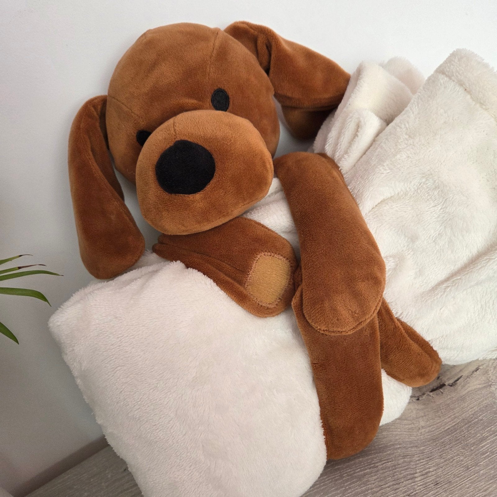 Hema deken/plaid met knuffelhondje - 160x130 cm, Hema, Overige karakters, Zo goed als nieuw, Middelgroot (20 tot 80 cm)