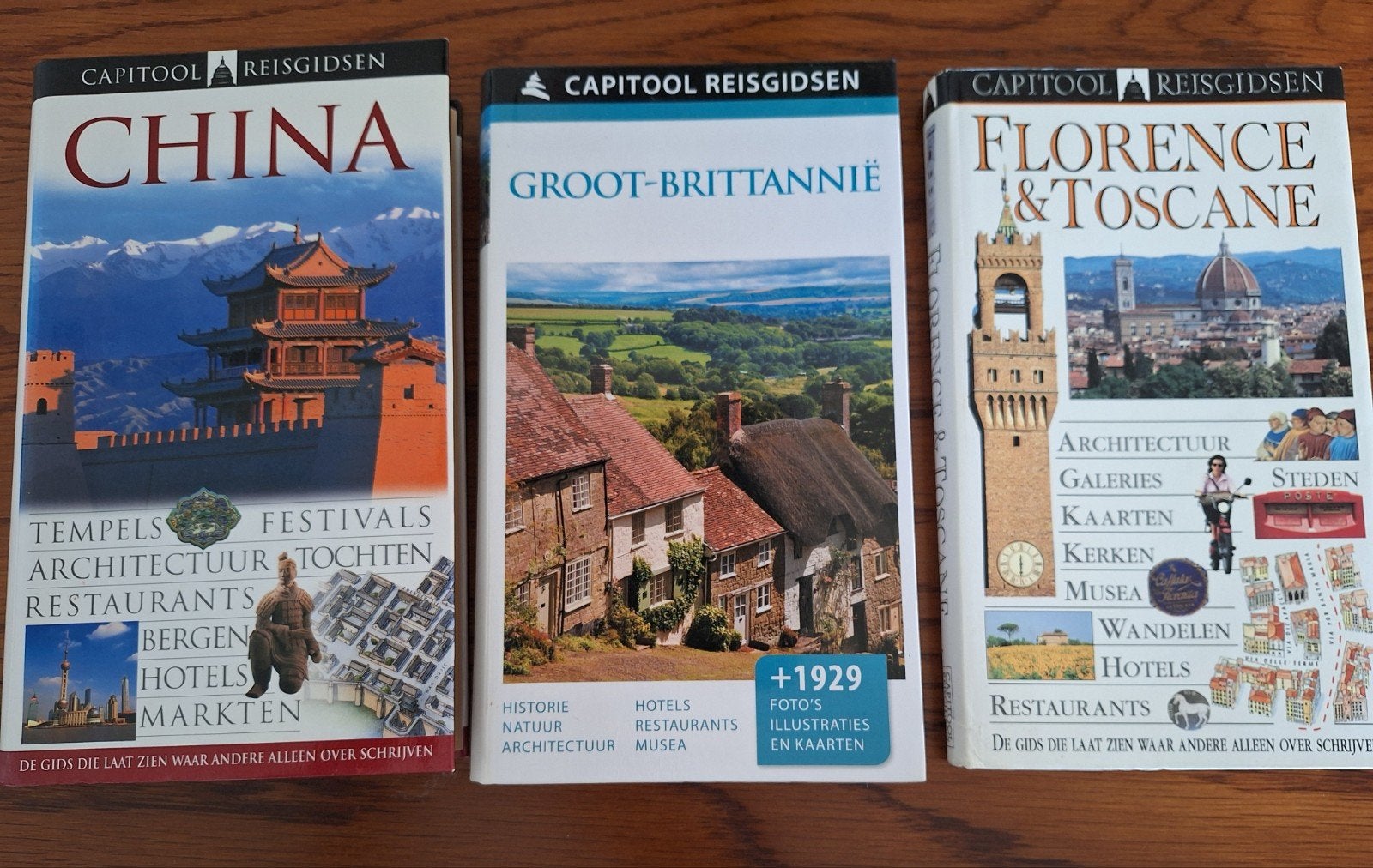 reisboeken over China, Florence &Toscane en Groot-Brittannie, Boeken, Reisgidsen, Capitool, Europa, Ophalen of Verzenden, Zo goed als nieuw
