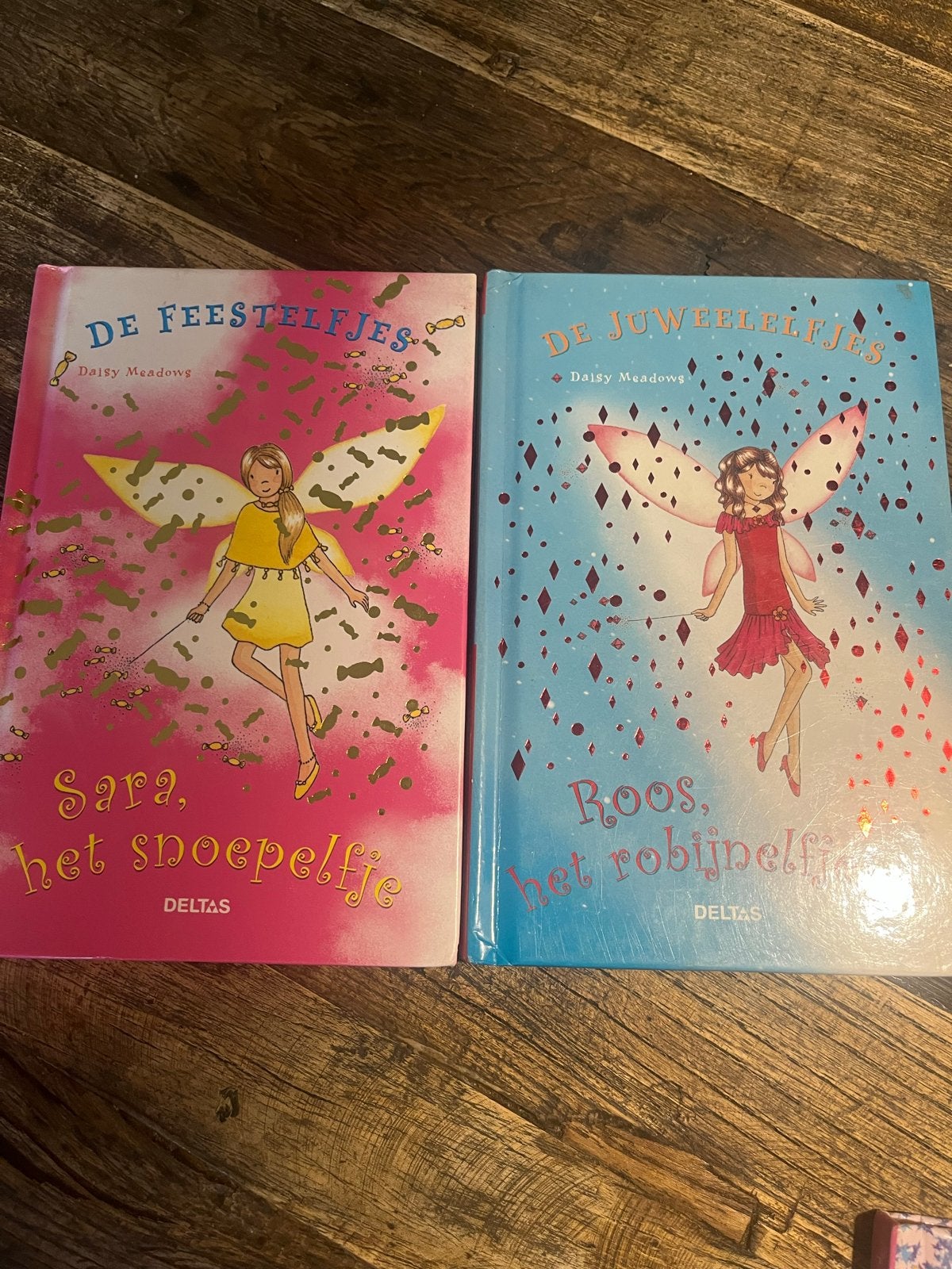 De Feestelfjes & De Juweel Elfjes - Daisy Meadows, Boeken, Kinderboeken | Jeugd | onder 10 jaar, Verzenden, Zo goed als nieuw