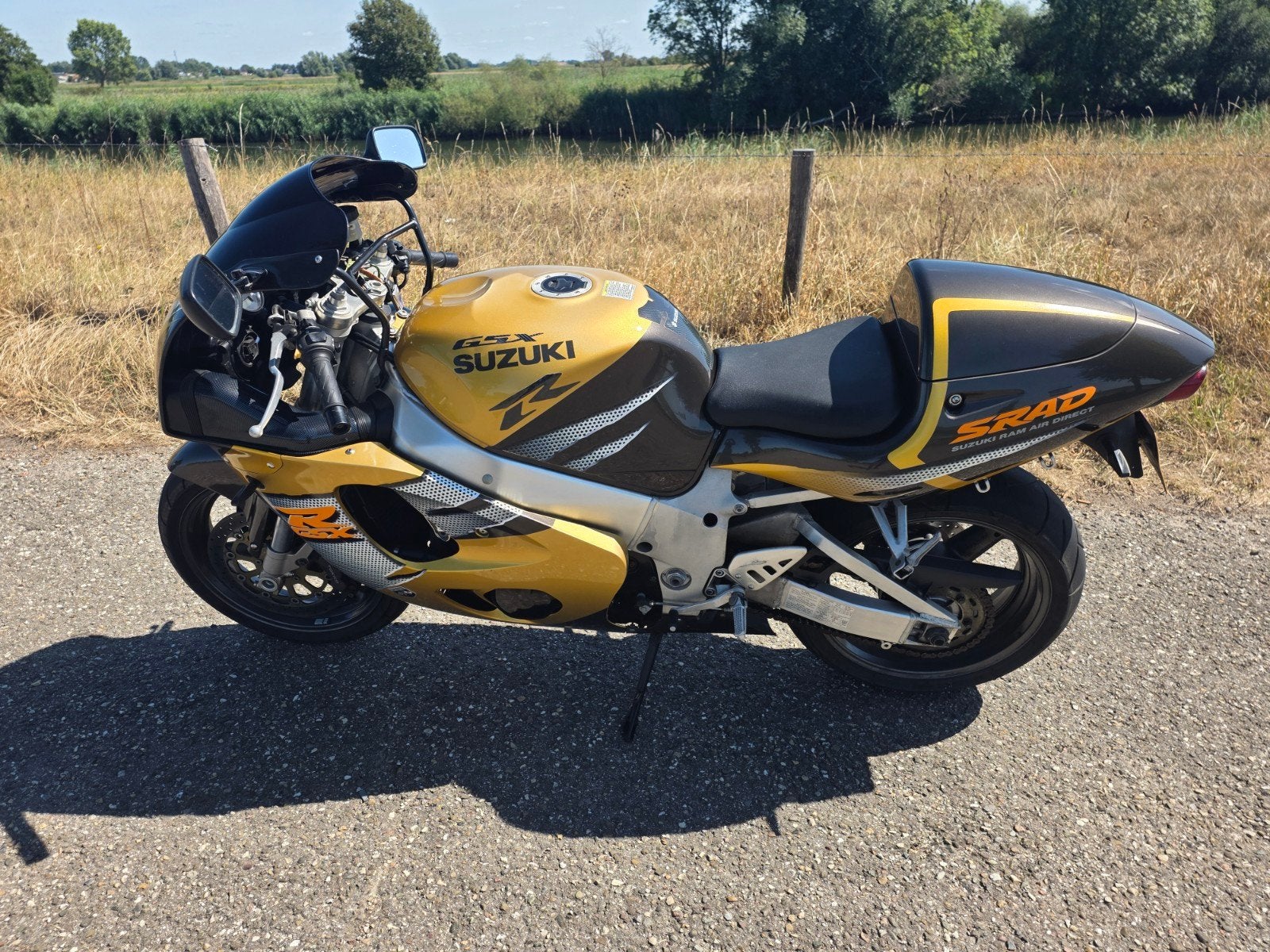 Suzuki GSX-R SRAD Sportmotor - Goud/Zwart, Motoren, 750 cc, Gebruikt, Meer dan 35 kW, Handgeschakeld