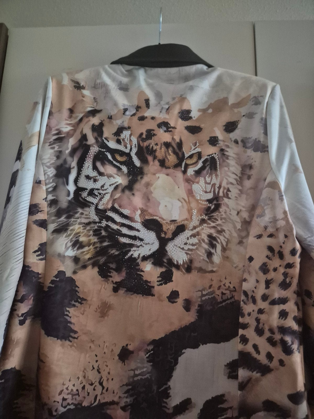 Tijgerprint pak missy met blazer en broek - Zo goed als nieu, Overige typen, Meerkleurig, Maat 42/44 (L), Ophalen of Verzenden