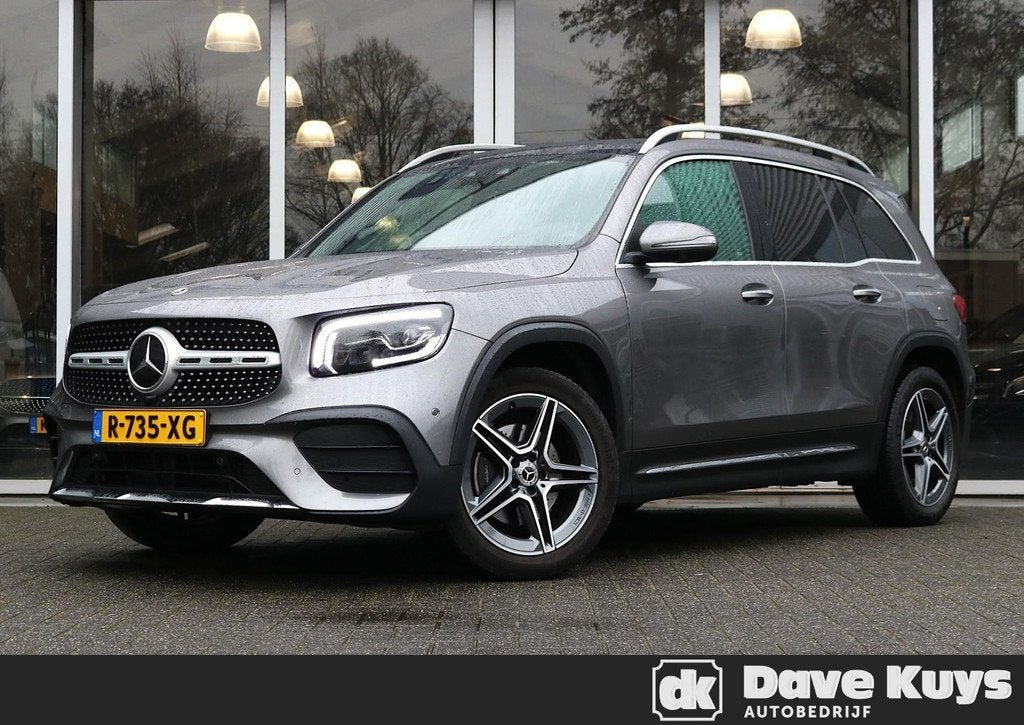 Mercedes-Benz GLB 180 AMG Line 7p. Distronic | Panoramadak, Auto's, Mercedes-Benz, 12 maanden, Gebruikt, 4 cilinders, 7 stoelen
