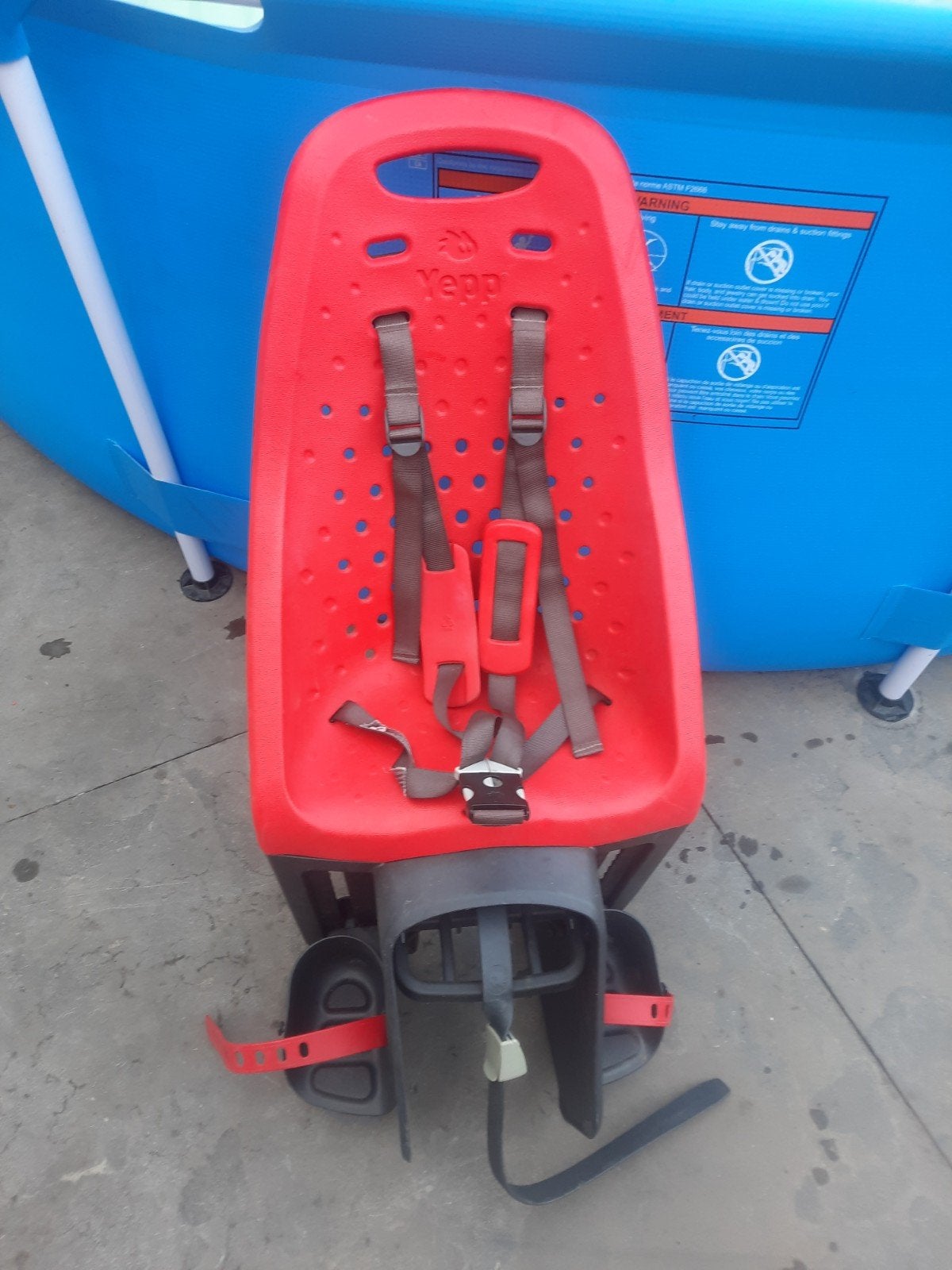 Fietsstoeltje met easyfit adapter en sleuteltje Yepp maxi, Fietsen en Brommers, Fietsaccessoires | Fietsstoeltjes, Ophalen, Achterzitje