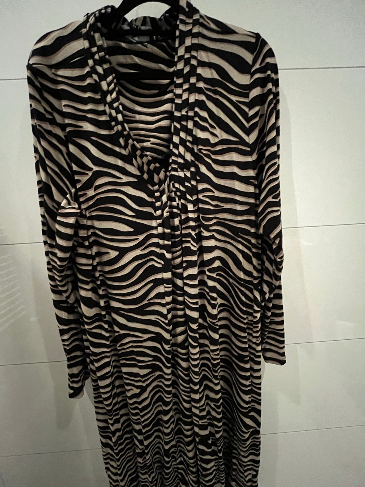 Colletta Zebraprint Jurk - Maat 46/48 (XL), Zwart, Maat 46/48 (XL) of groter, Ophalen of Verzenden, Zo goed als nieuw