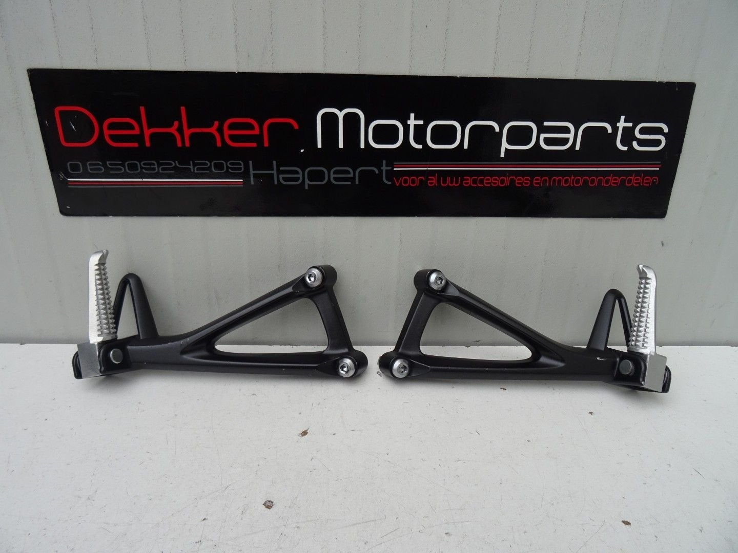 Set Duo Voetsteunen Yamaha MT125 / MT-125 2020-2024, Gebruikt, -, -, Ophalen of Verzenden
