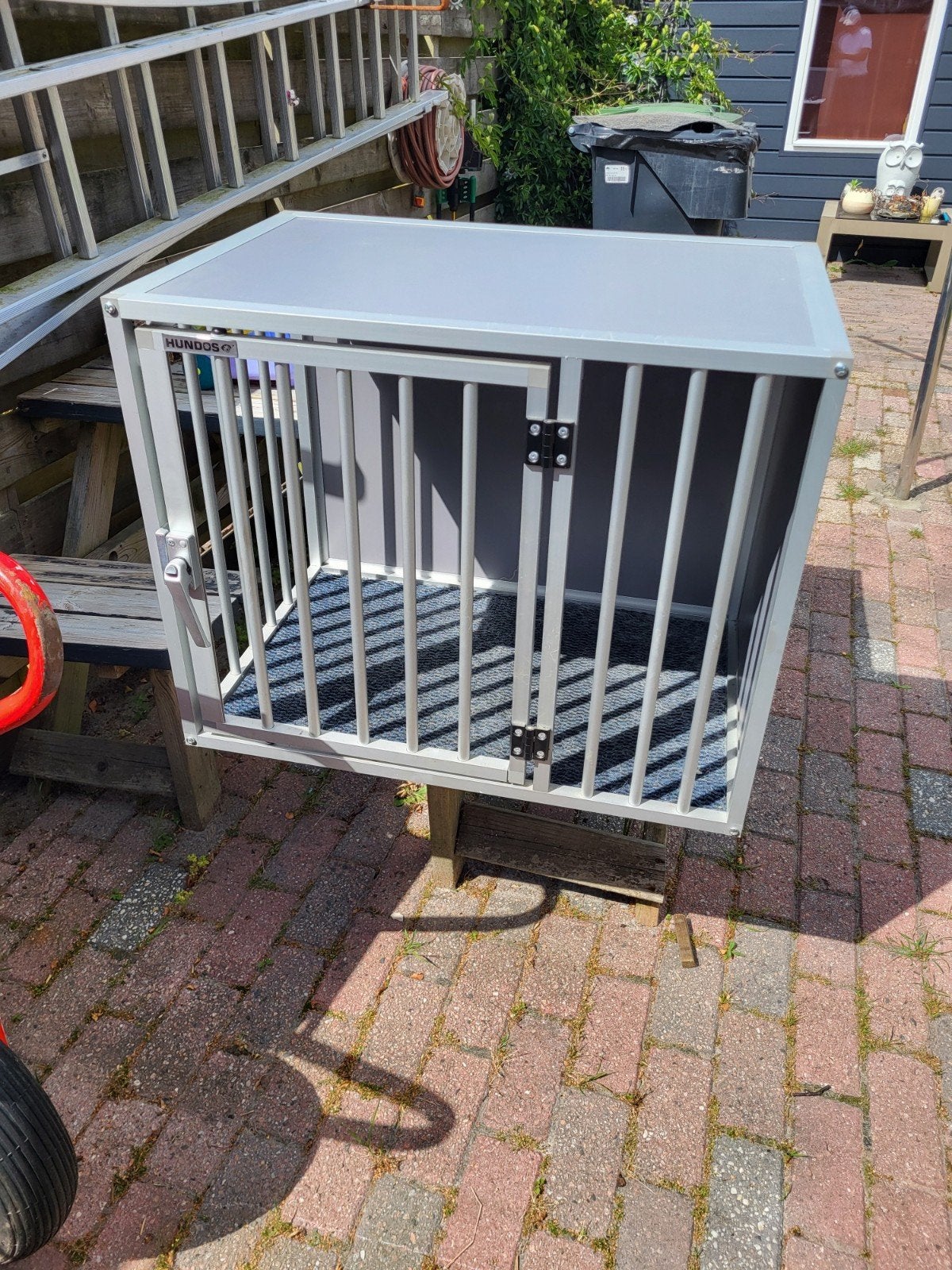 honde bench, Dieren en Toebehoren, Hondenhokken, Ophalen of Verzenden, Minder dan 75 cm, Minder dan 65 cm