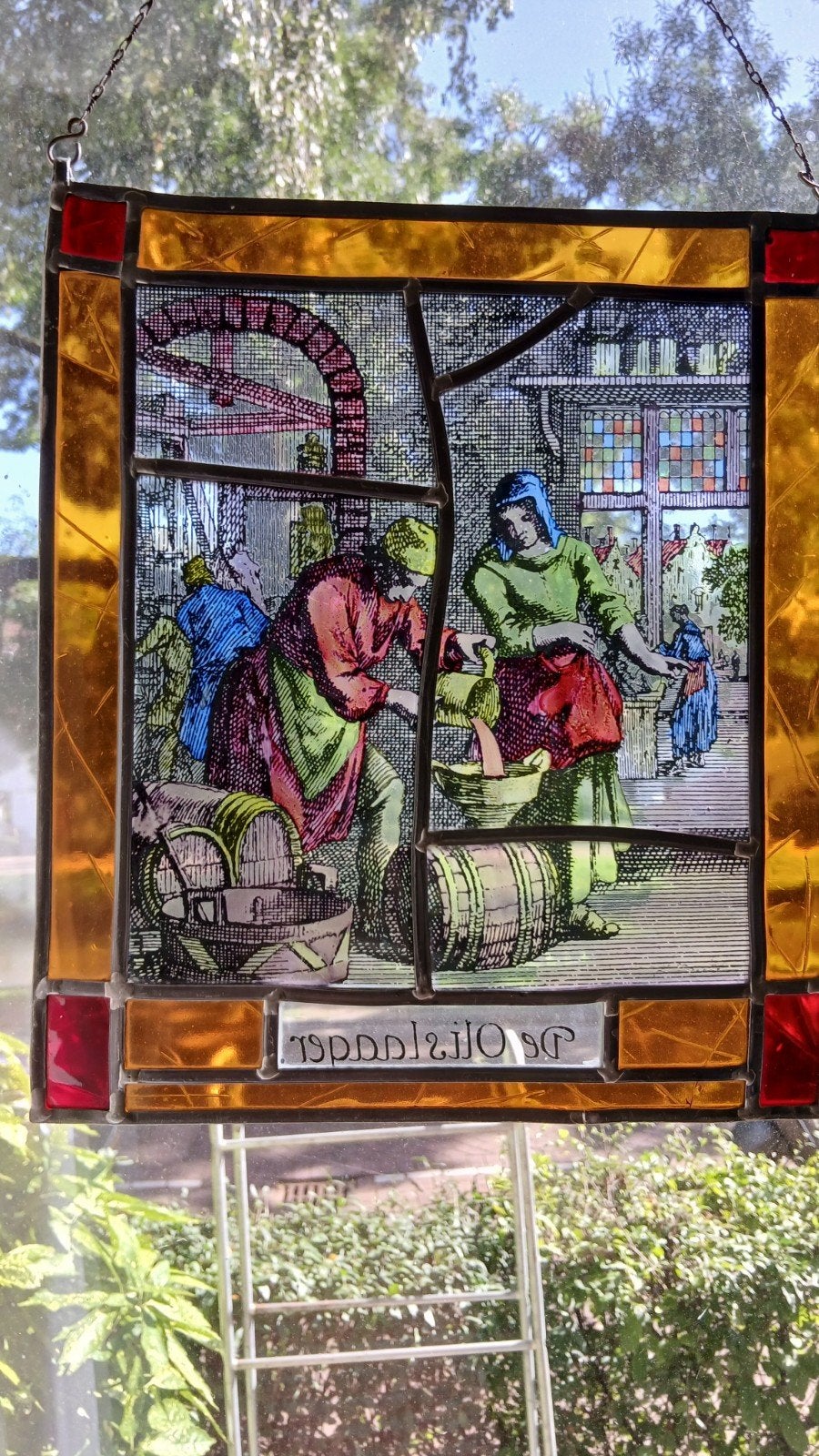 Antiek glas-in-lood paneel: De Olieslager, Ophalen of Verzenden