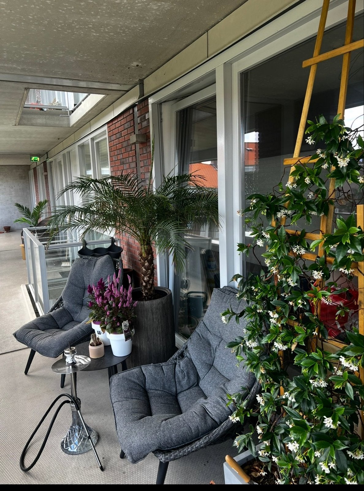 2x Tuinstoelen met kussens en bijzettafel, Ophalen, Gebruikt, Wicker